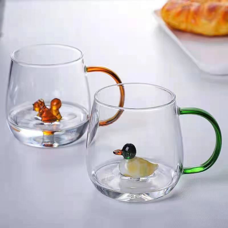Simplex et elegans vitrum cum unica figura