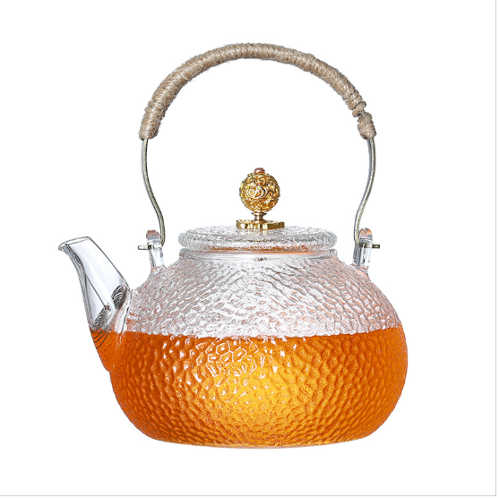 Cur ollas manubrii in capacitate parvae sunt?