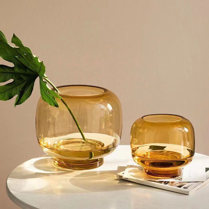 Instagram-dignus per vas magno ventre